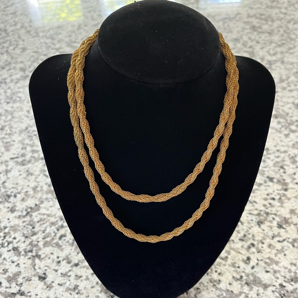 Vintage gold braided necklace